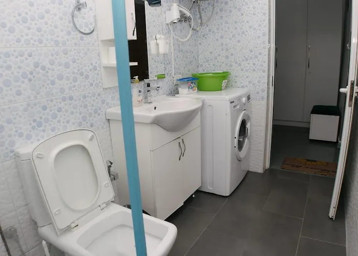 Rudi 1 In 公寓 地拉那