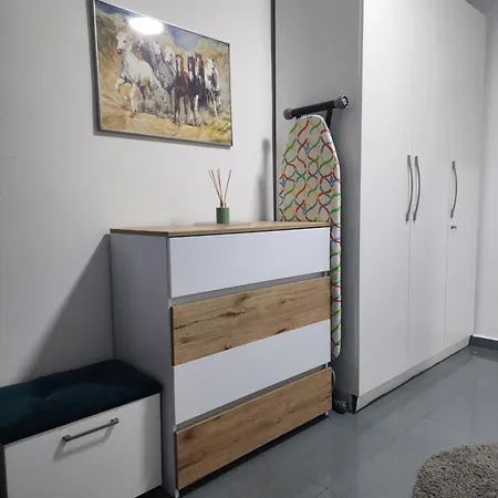 Rudi 1 In Appartement